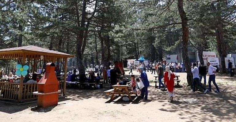 İnegöl Belediyesi Aile Pikniğinde Buluştu
