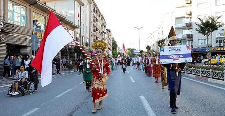 İnegöl’de Kültür Sanat Cümbüşü Başladı
