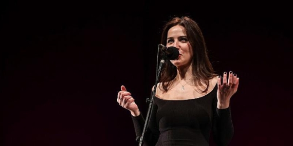 “İş Sanat Çarşamba Sahnesi” Ece Göksu Konseri ile Başlıyor