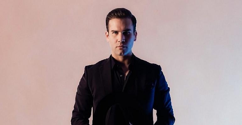Kaan Ekenler’in yeni teklisi “Caruso”