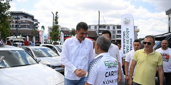 Kartepe’de Auto Show 2022 Renkli Geçti