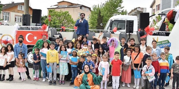Kartepeli Çocuklara Bayram Neşesi