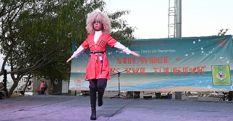 Kemer’de 7. Uluslararası Güneşin Evi Türkiye Festivali yapıldı