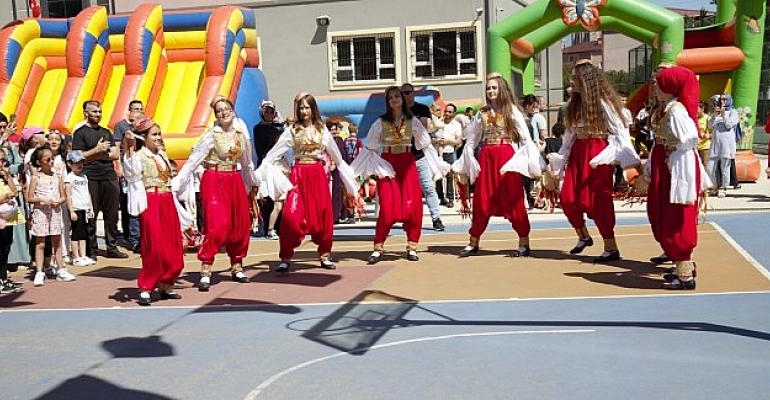 Kocaeli Büyükşehir Belediyesi Yeşilova Eğlenceye Doydu