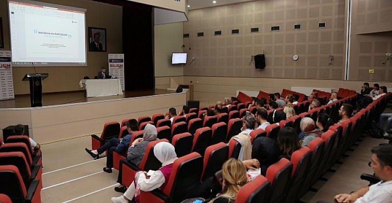 Kocaeli Büyükşehir’in bilişim günleri devam ediyor