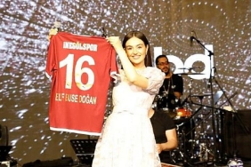 kultur-sanat-festivalinde-elif-buse-dogan-ruzgari-esti.jpg