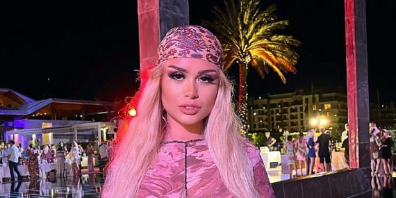 Melisa Taç’tan Yeni Şarkı Yolda