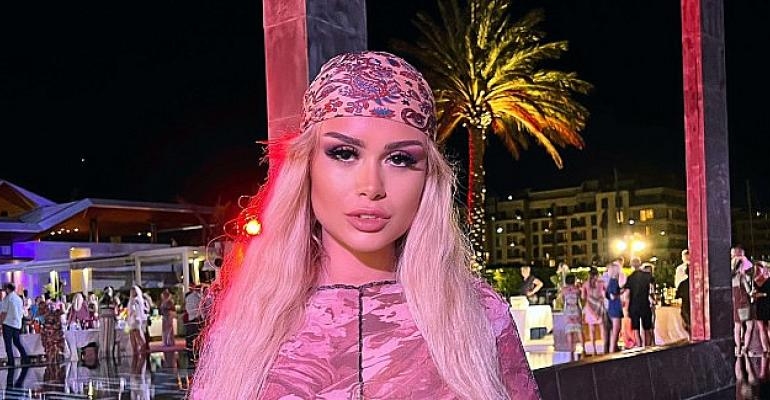 Melisa Taç’tan Yeni Şarkı Yolda