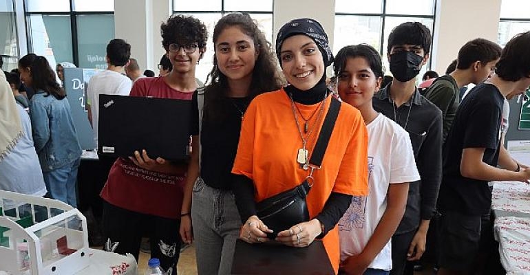 Minik Mühendislerin Ürettiği Prototipler Sergilendi