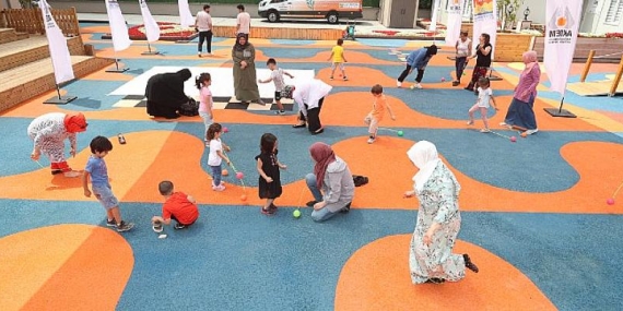 Minikler Geleneksel Sokak Oyunları İle Gelişiyor