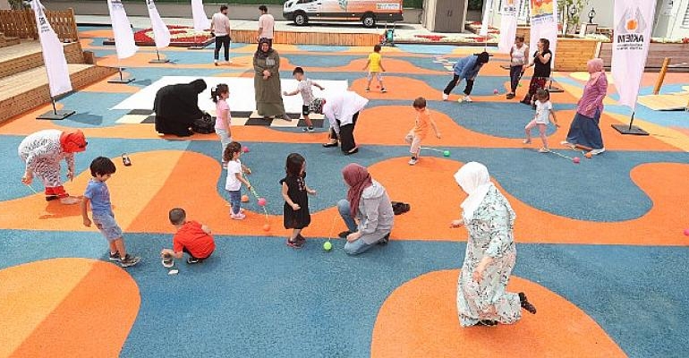 Minikler Geleneksel Sokak Oyunları İle Gelişiyor
