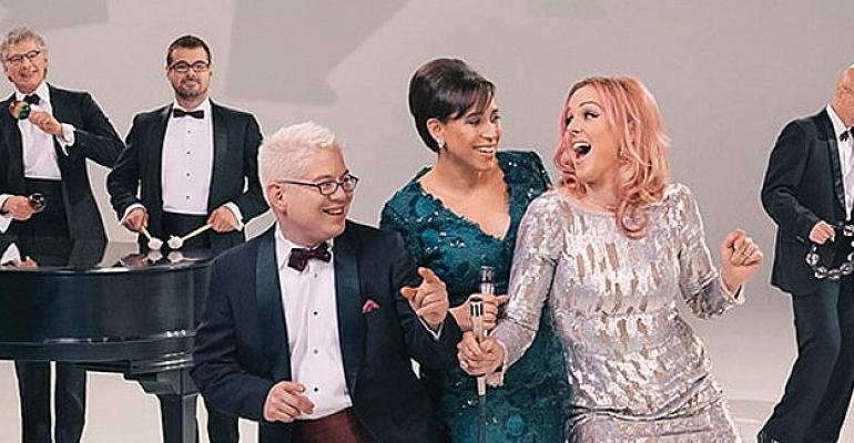 Pink Martini ve Muhteşem Sahnesi