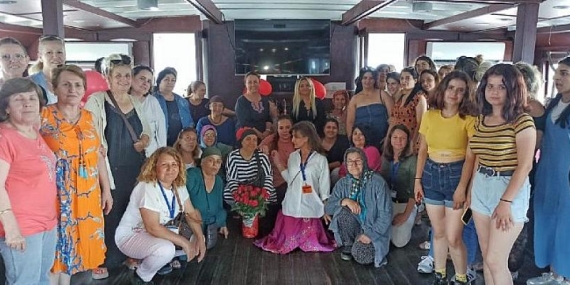Roman kadınlar Körfez turuna katıldı