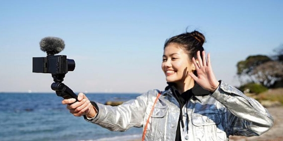 Sony Vlog Çekimlerinde Öne Çıkan Yeni Shotgun Mikrofon ECM-G1’i Piyasaya Sürüyor