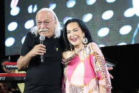 turkan-soraya-sevgili-odulu-sahtekarlik-yapmadim-50-sene-cile-cektim-cahit-berkay-caldi-turkan-soray-eslik-etti.jpg