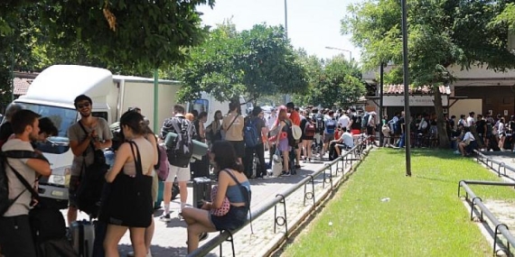 What A Fest Efes Selçuk’ta Esnafın Yüzünü Güldürdü