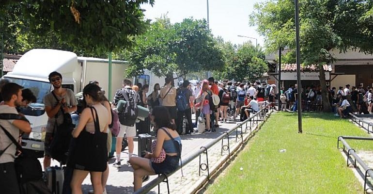 What A Fest Efes Selçuk’ta Esnafın Yüzünü Güldürdü