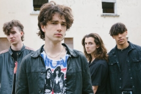 yilin-en-iddiali-konseri-icin-geri-sayim-basladi-arctic-monkeys-9-ve-10-agustosta-zorlu-psmde.jpg