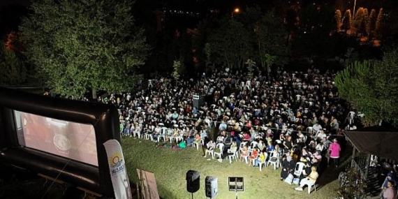 1000 Çocuk Açık Hava Sineması Keyfini Yaşadı