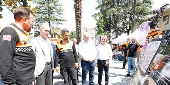 17 Ağustos’un Yıl Dönümünde “Afet” Sergisi Düzenlendi
