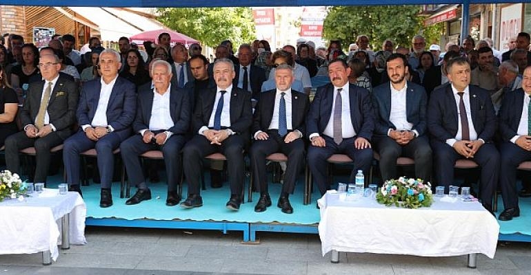 34. Uluslararası Taşköprü Kültür ve Sarımsak Festivali’ne coşkulu açılış