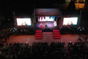 4-uluslararasi-izmir-film-festivalinde-sinemanin-yildizlarina-oy-yagiyor.jpg