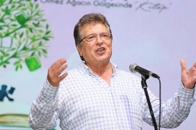 5-edremit-kitap-fuari-sona-erdi.jpg
