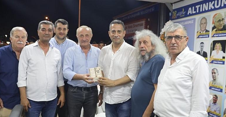 Altınkum Yazarlar Festivali Usta Kalemlerin Katılımıyla Sürüyor