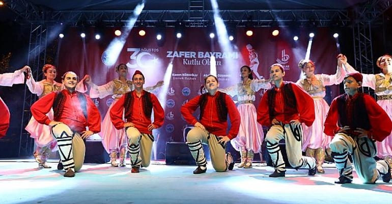 Bağcılarda Zafer Bayramı’nın 100. Yılına yakışır kutlama