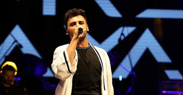 Balık festivaline Emre Kaya damga vurdu