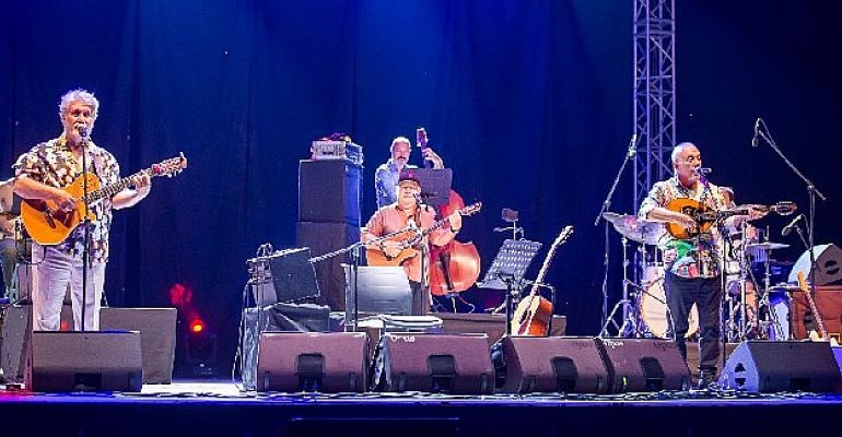 Bülent Ortaçgil’den Kültürpark’ta 50. yıl konseri