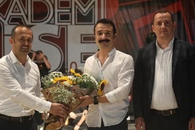darica-sahili-eser-eyuboglu-ile-senlendi.jpg