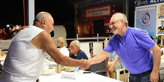 Didim Belediyesi tarafından düzenlenen 18. Altınkum Yazarlar Festivali’nde usta yazarlar kitapseverler ile buluşmaya devam ediyor