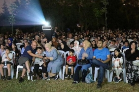 golcukluler-acik-hava-sinema-aksamlarini-cok-sevdi.jpg