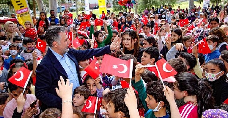 Haydi çocuklar şenliğe!  Bayraklı’da ‘Çocuk Korosu’ kuruluyor