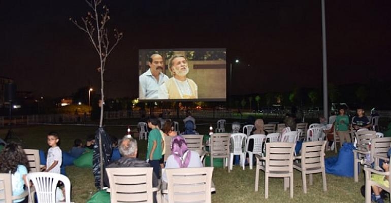 Kartepe’de Düğün Dernekli Sinema Keyfi