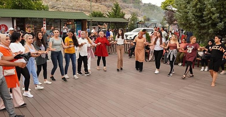 Kartepe’de Eğlenceli Konser