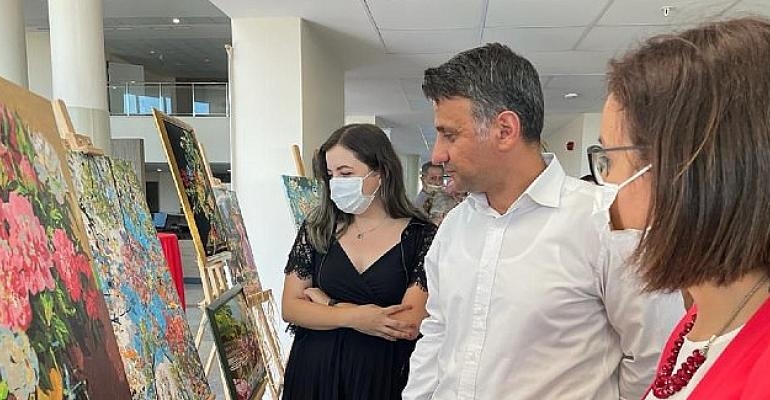 Kızılay Kartal Huzurevi Sakinlerinin El Sanatları Sergisi Açıldı