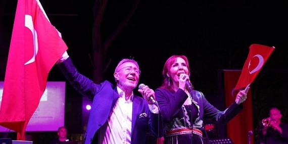 Kuvayı Milliye Şehri Ayvalık’ta Yüzüncü Yıla Yakışır Kutlamalar