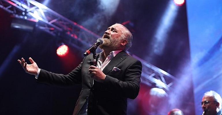 Kuzeyin Oğlu Volkan Konak İstanbul Festivali’nde Müzikseverler ile Buluştu