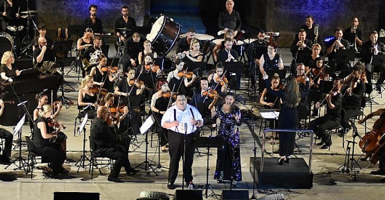 Limak Filarmoni Orkestrası’ndan Sokak Hayvanları yararına Aspendos’ta unutulmaz konser