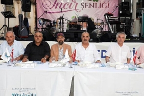 mursel-kara-incir-senligi-ile-renklendi.jpg