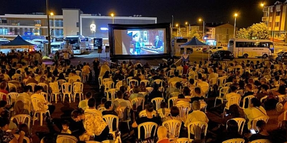 Saray Belediyesi’nden açık havada sinema keyfi