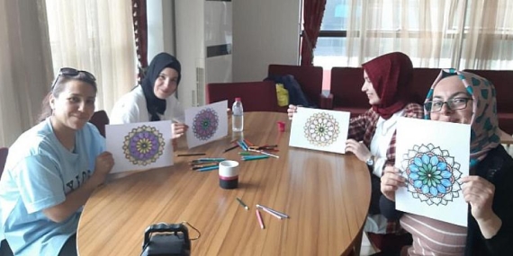 Sincanlı Hanımlar Mandala İle Stres Atıyor