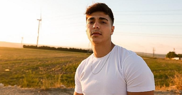 Yazın son hit şarkısı “Sahici”