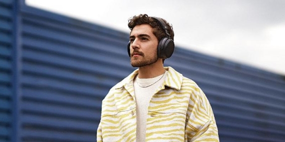 Yeni Sennheiser MOMENTUM 4 Wireless: Üstün ses ve olağanüstü konfor arasındaki mükemmel denge