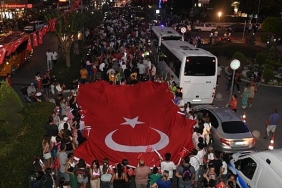 yenisehir-sokaklarinda-zafer-coskusu.jpg