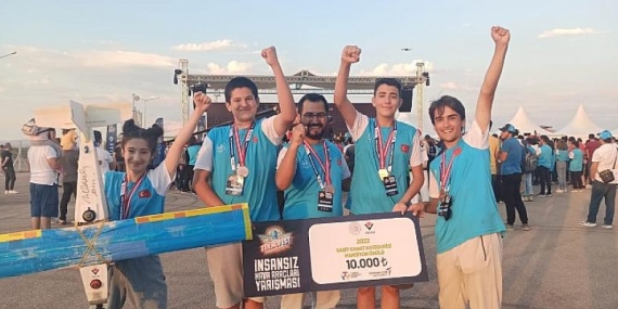 Yıldırım’lı Feza’ya Teknofest’ten Ödül