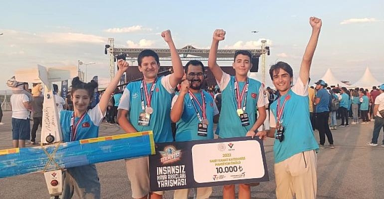 Yıldırım’lı Feza’ya Teknofest’ten Ödül