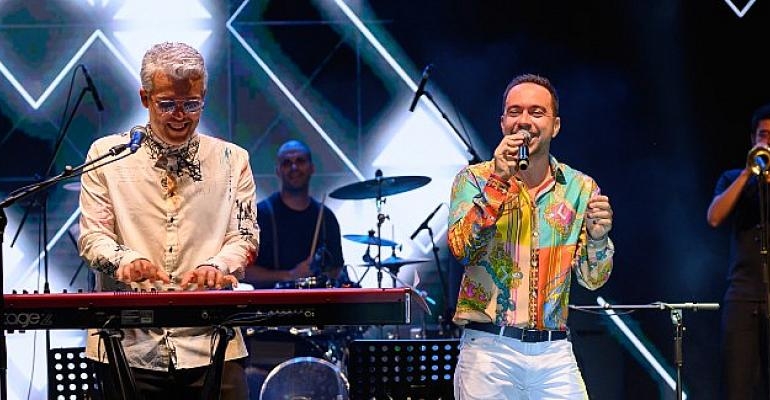 Zorlu’da Kaan Sekban & Emir Ersoy’a yoğun ilgi